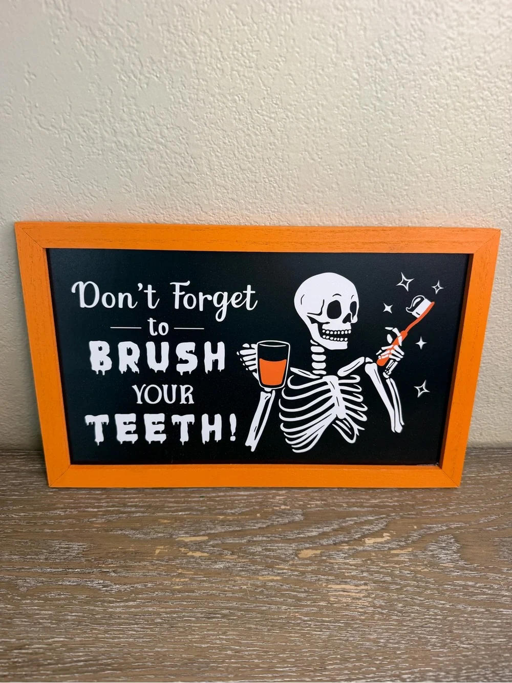 New Target Bullseye Halloween “Don’t Forget to Brush” Decorative Wall Sign